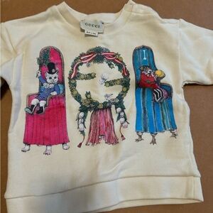 Gucci Ivory Knit with Holiday Wreath